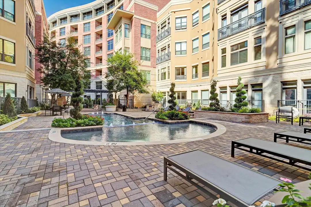 1901 Post Oak Blvd unit 4304 - More