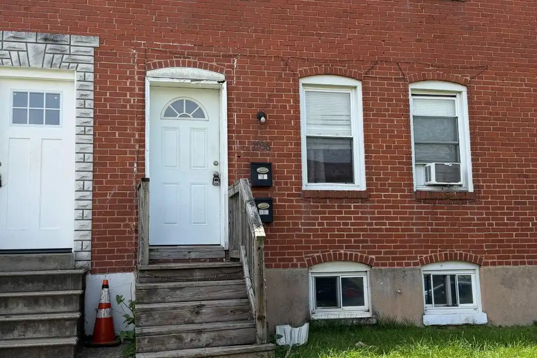 2936 Yorkway #2 – photo 1 of 10