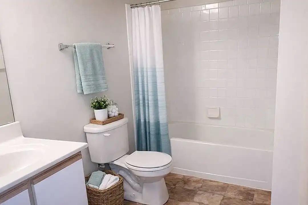 TIMBER RIDGE APARTMENTS – photo 1