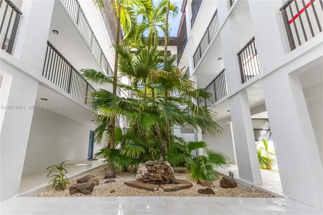 101 Ocean Ln Dr #1012 - View 4