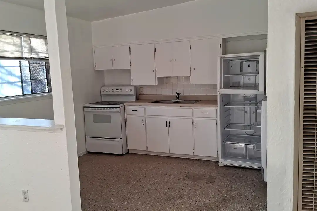 4429 Moonlight Ave unit 12 – photo 1