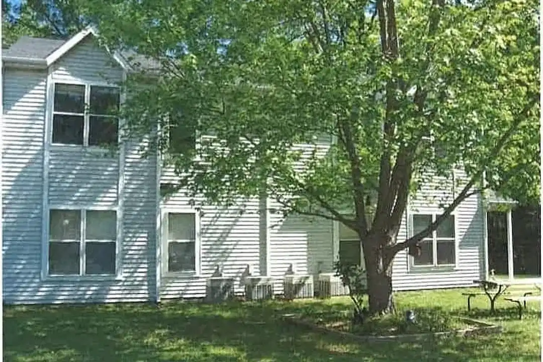 Colonial Beach Village – photo 1 of 13
