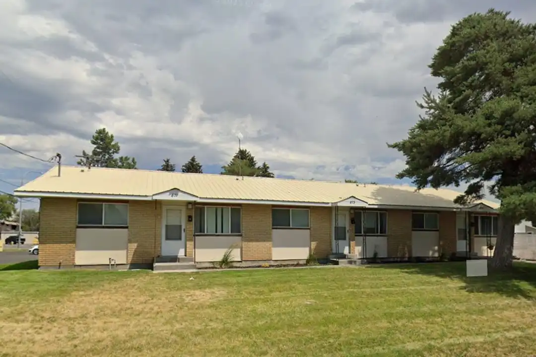 875 1st St - View 2