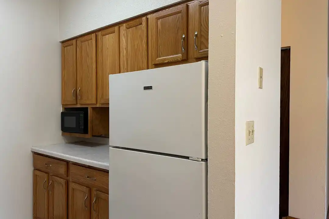 Crestwood Apartments – photo 1 of 48