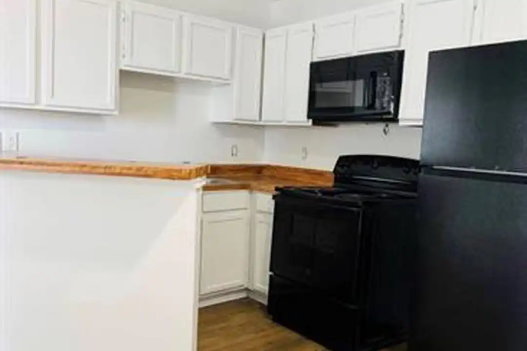 6108 Abrams Rd unit 422 - View 2