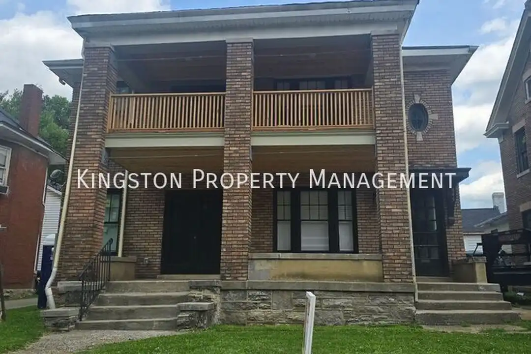 451 E Maxwell St - View 2