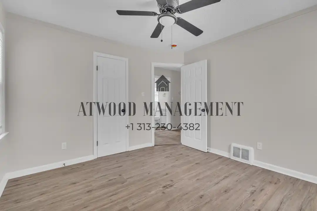 18437 Trinity St – pohled 6