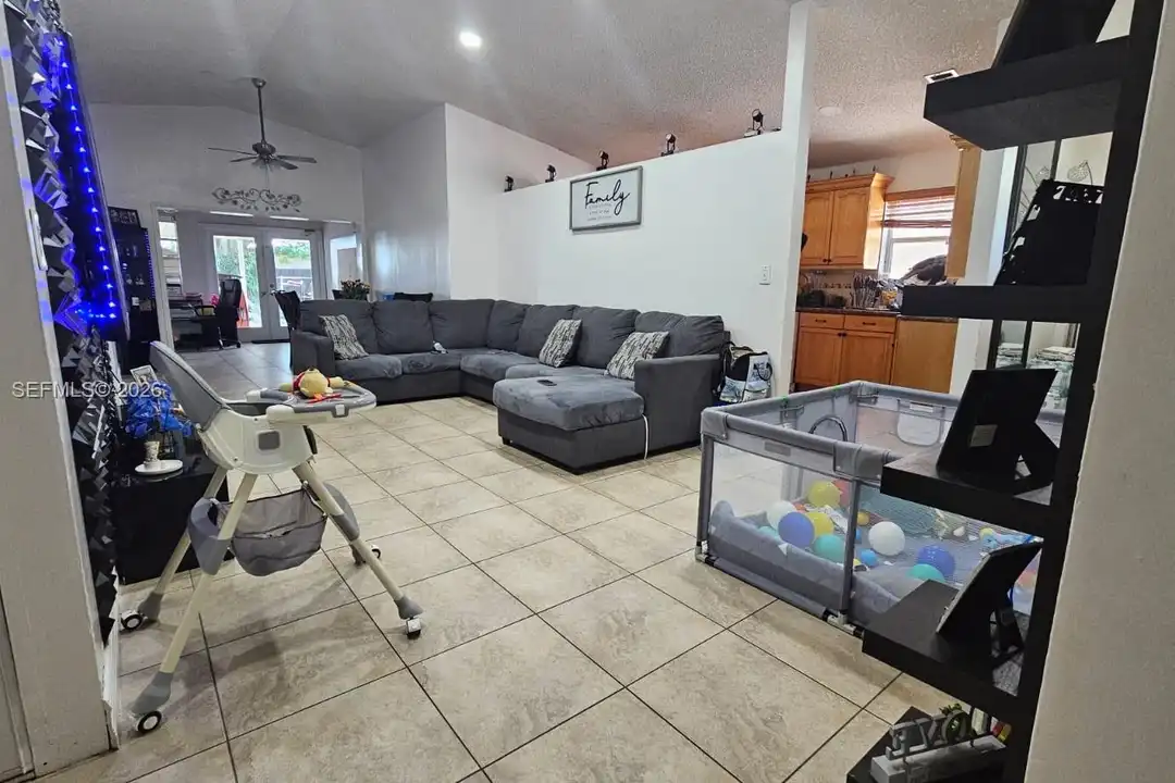 11878 SW 208th Terrace - View 4