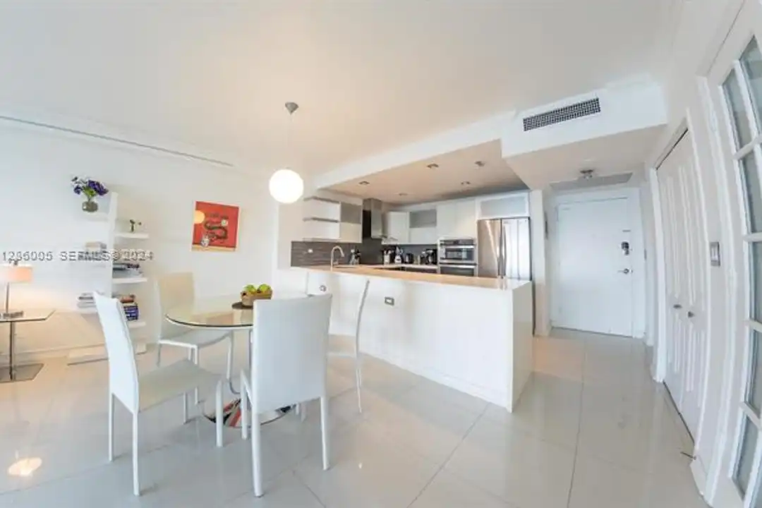 1206 Collins Ave unit 5601 Collins Ave #1206 - View 6