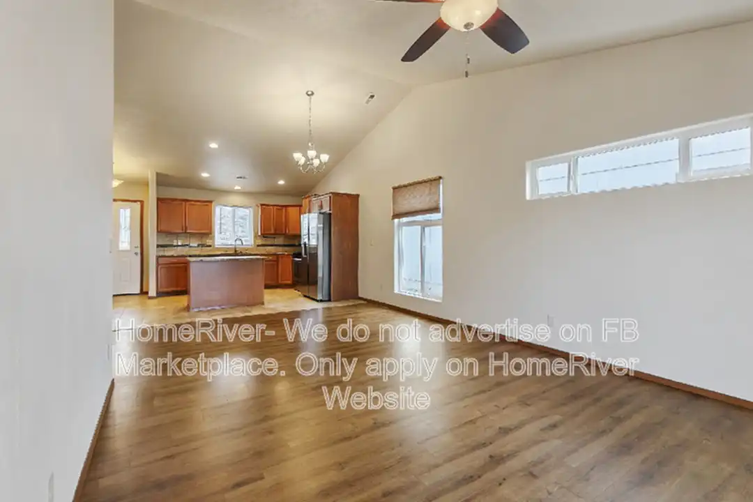 1811 W Maxine Ave - View 6