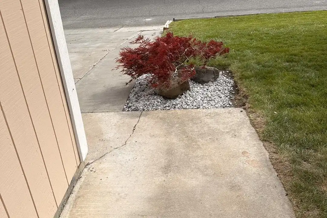 House in West Richland - View 4