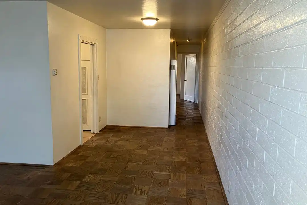 508 College Ave unit 1 - View 5