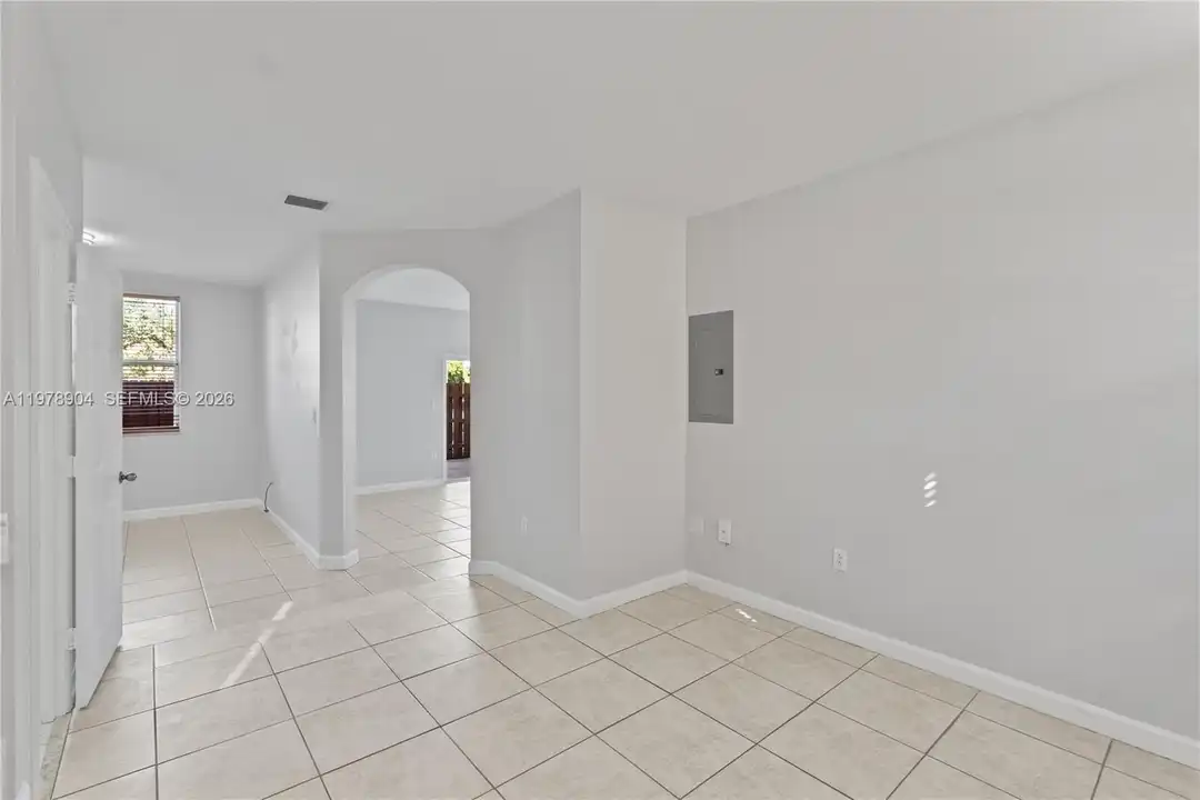 1655 NE 33rd Rd #102-4 - View 4