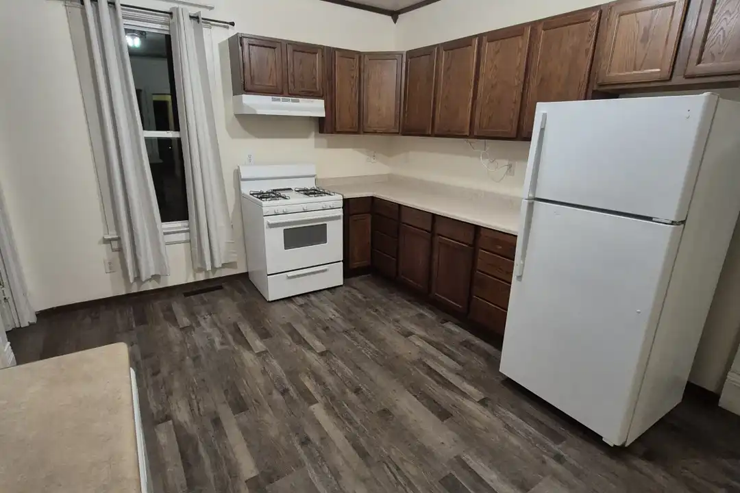 4049 6th Ave – photo 1