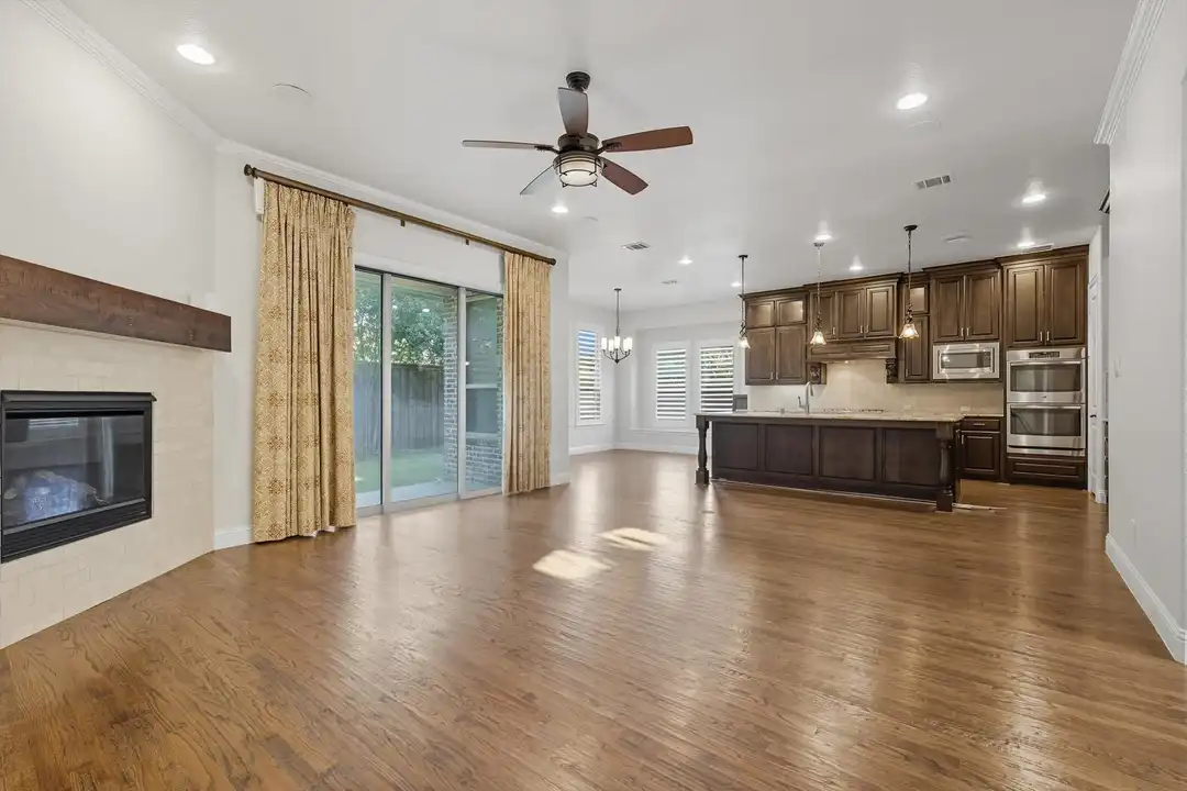 7395 Gem Dr - More
