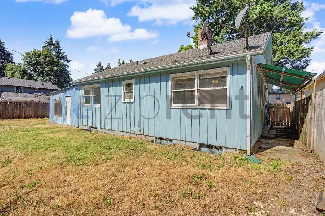 House in Portland - More