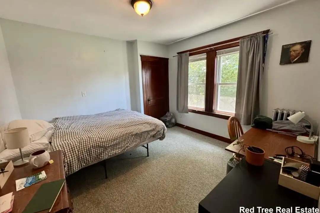 39 Westford St – další