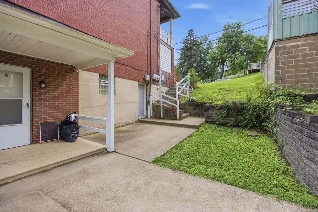 3185 Glendale Ave unit Unit 3 – photo 1
