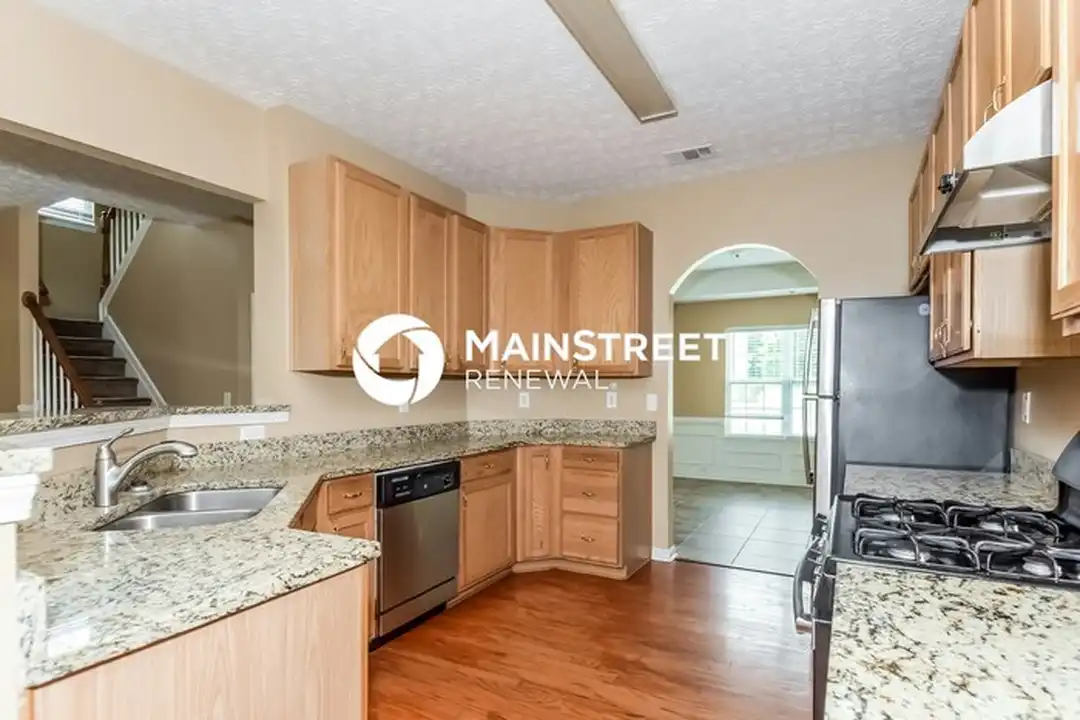 410 Concord Cir - More