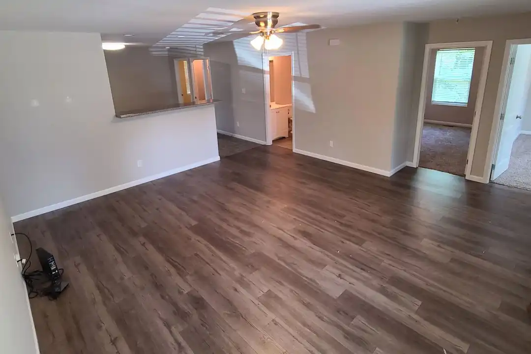 2101 Nadine St - View 2