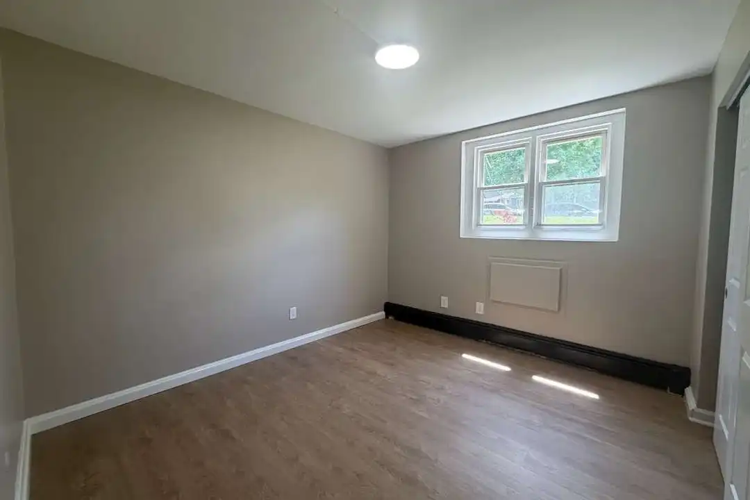 473 Park Ave unit A7 - More