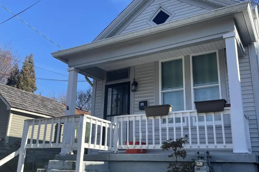 125 N Jane St – photo 1