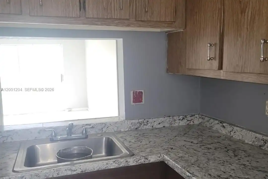 2800 NW 56th Ave #E403 - View 5