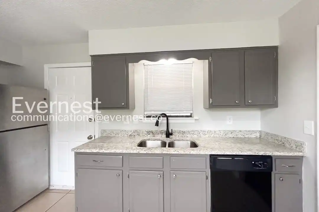 3352 Brownbark Dr - View 4