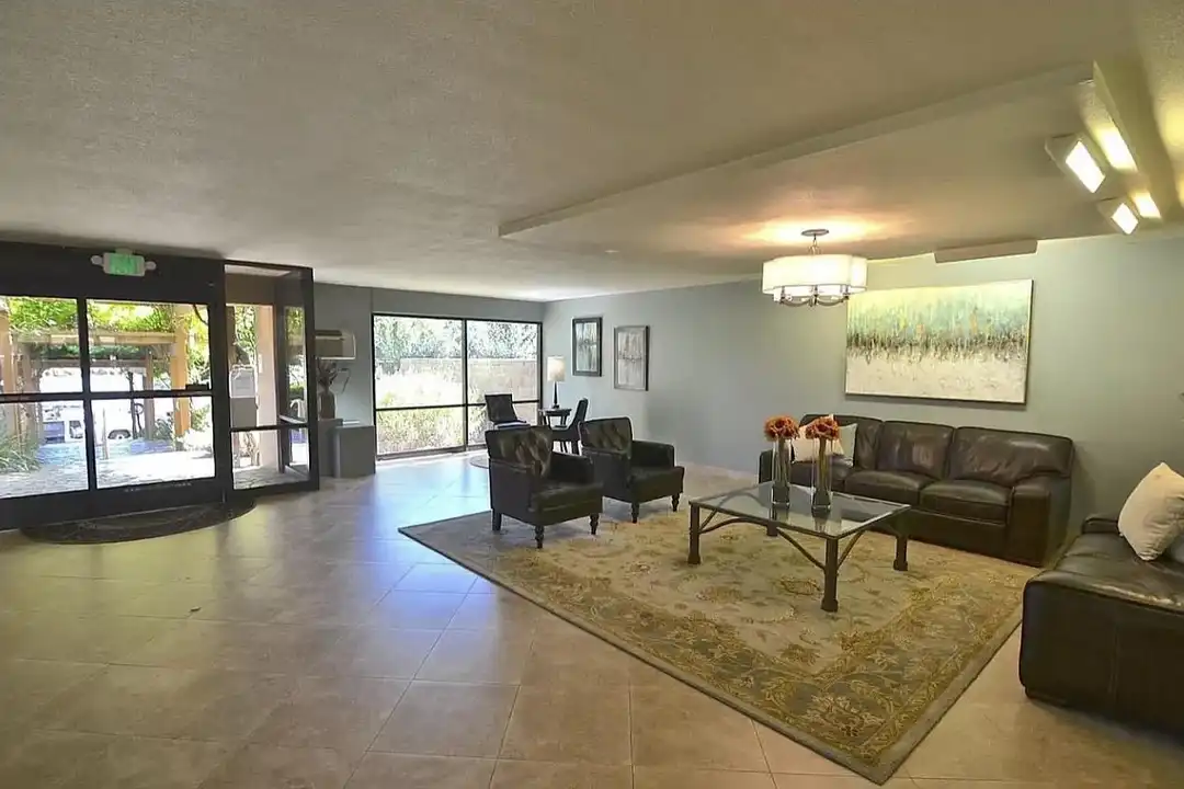 Apartment in Santa Clara - View 4