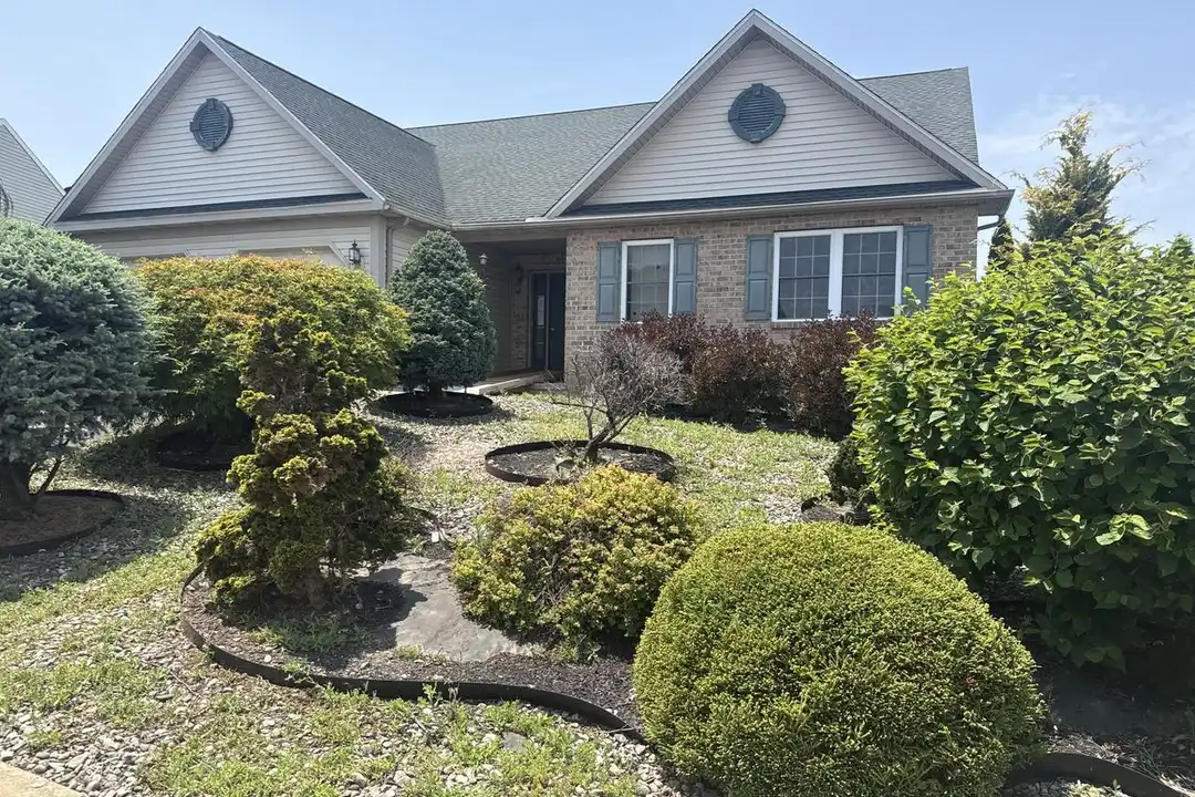 1006 Leanne St – photo 1
