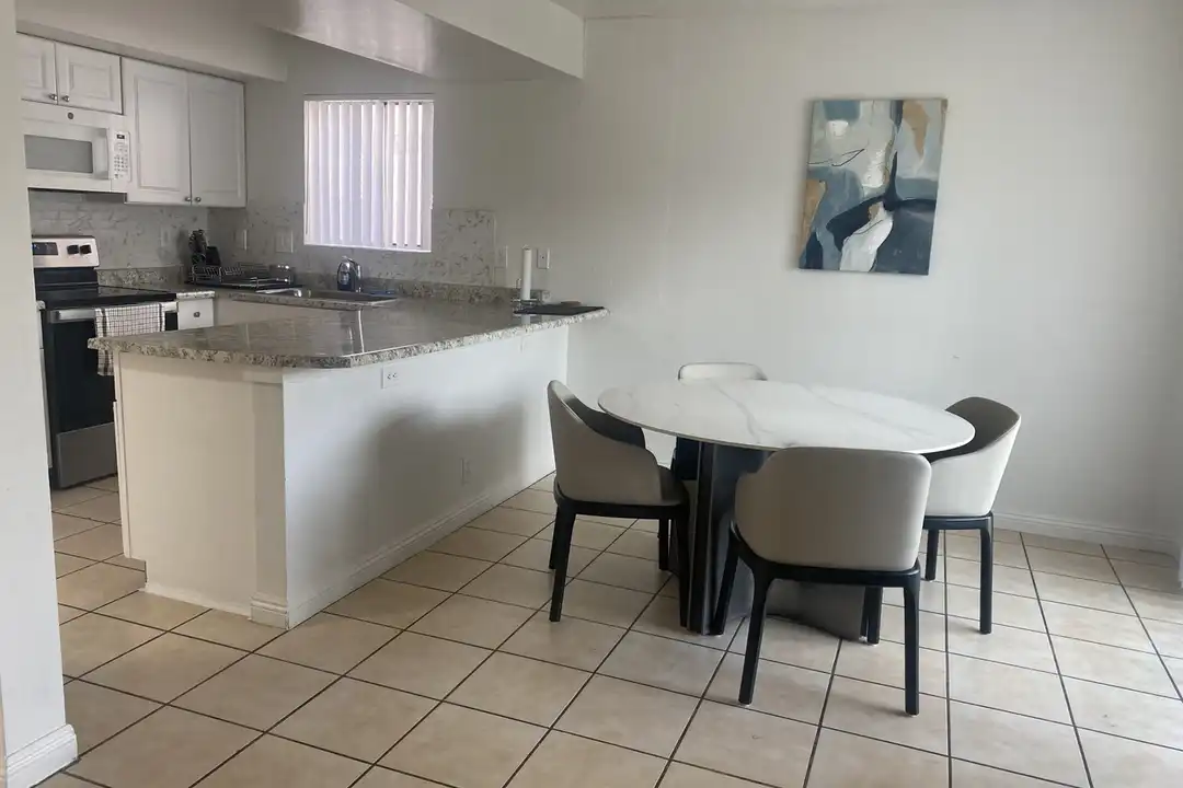 Apartment in Las Vegas - View 2