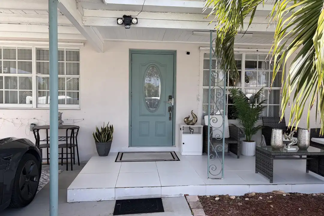 417 N F St - View 3