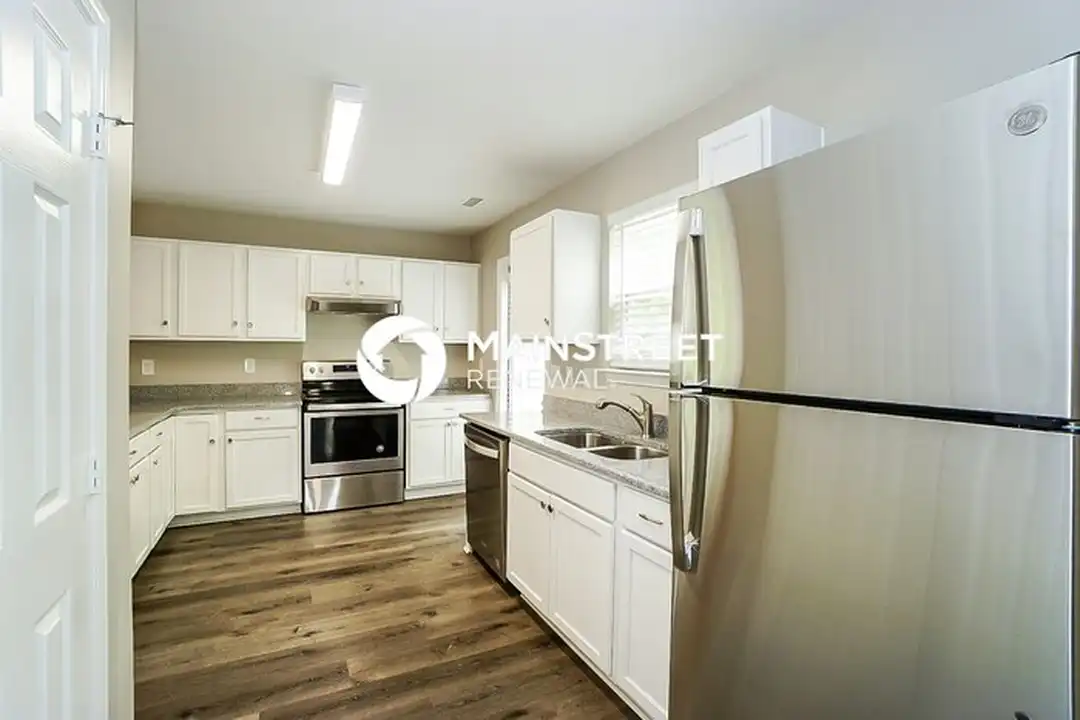 414 Summer Breeze Dr - View 6