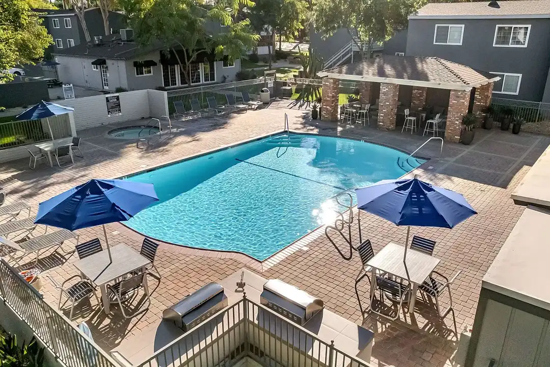 2 Bedroom Apartments in North Redlands – photo 1 of 16