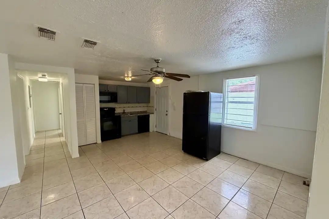 5903 Droad St – pohled 4