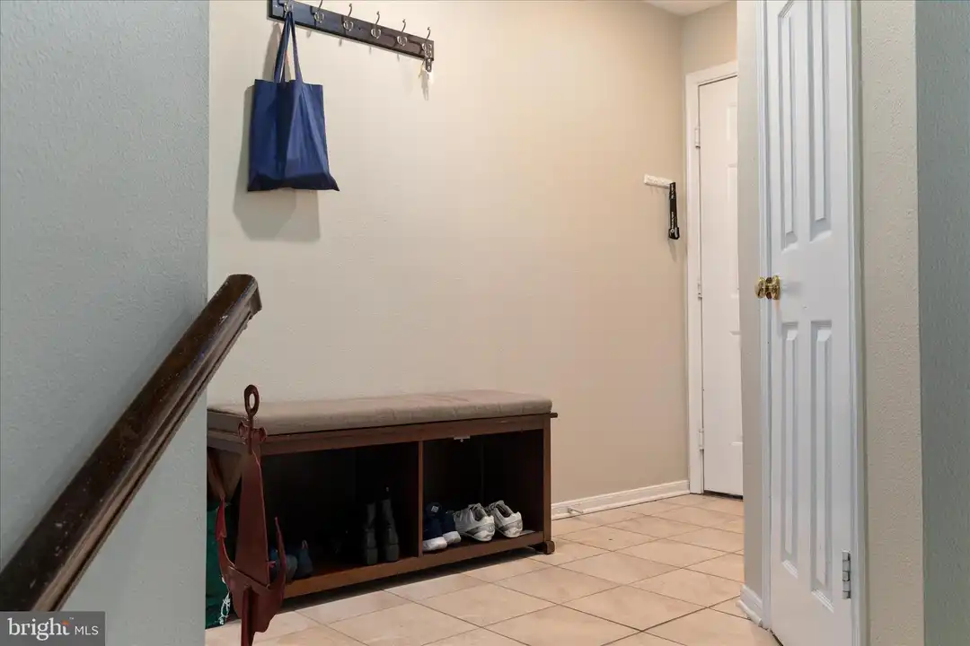 664 Gateway Dr SE #302 - View 3