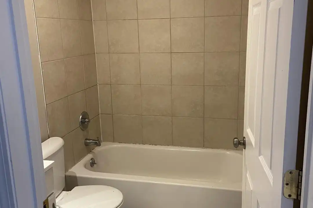 287 Concord St unit 17 - View 6