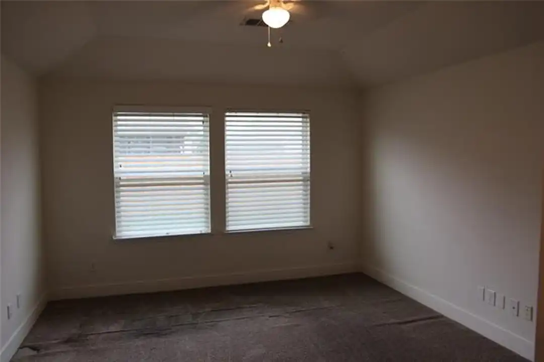 House in Little Elm - View 5