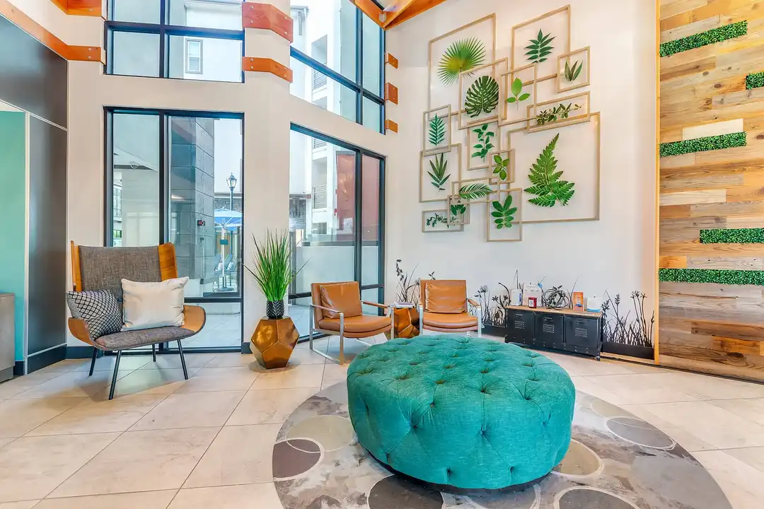 Metro Gateway Apartment Homes – photo 1