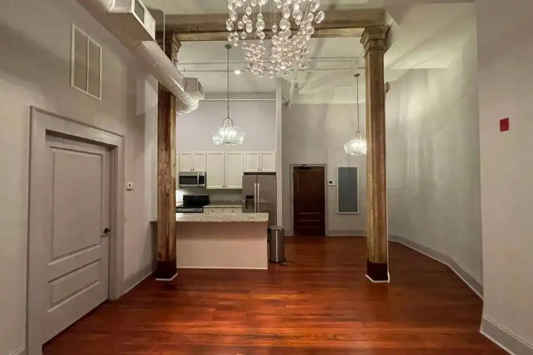 522 Cherry St unit 201 – photo 1