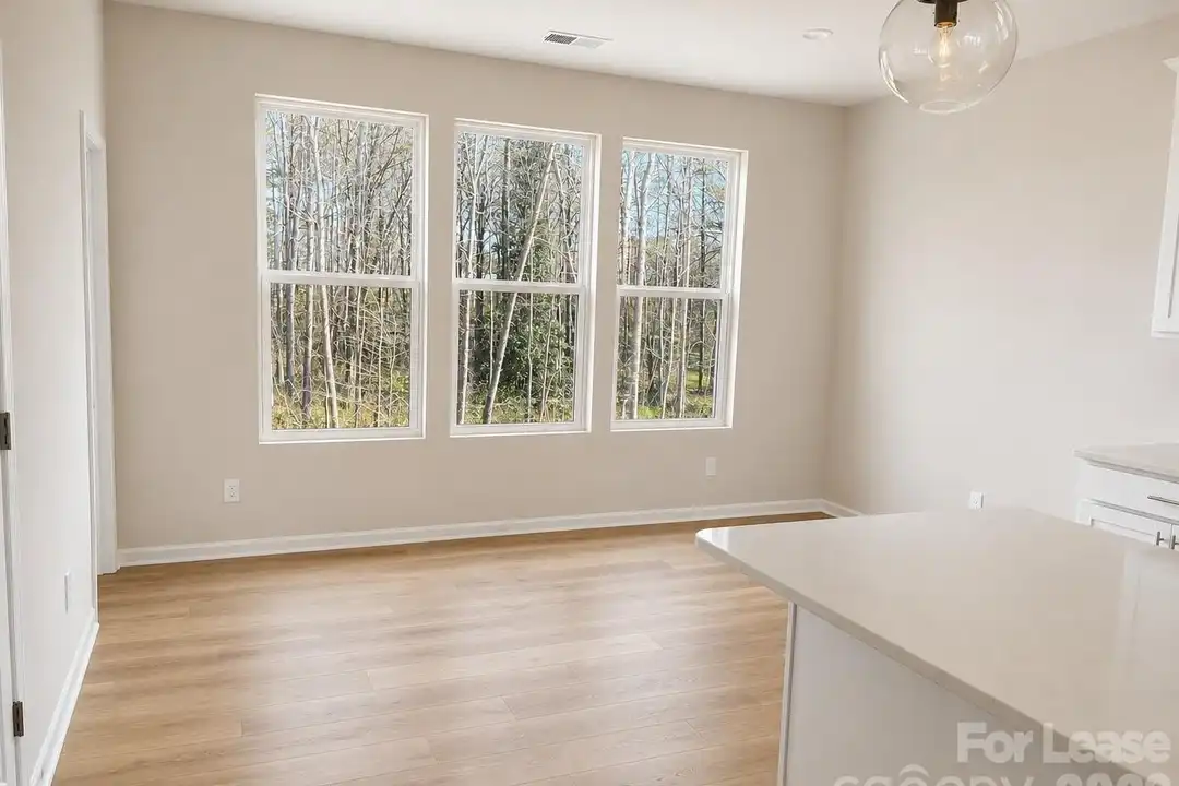 2332 Donnelly Hls Ln - View 6