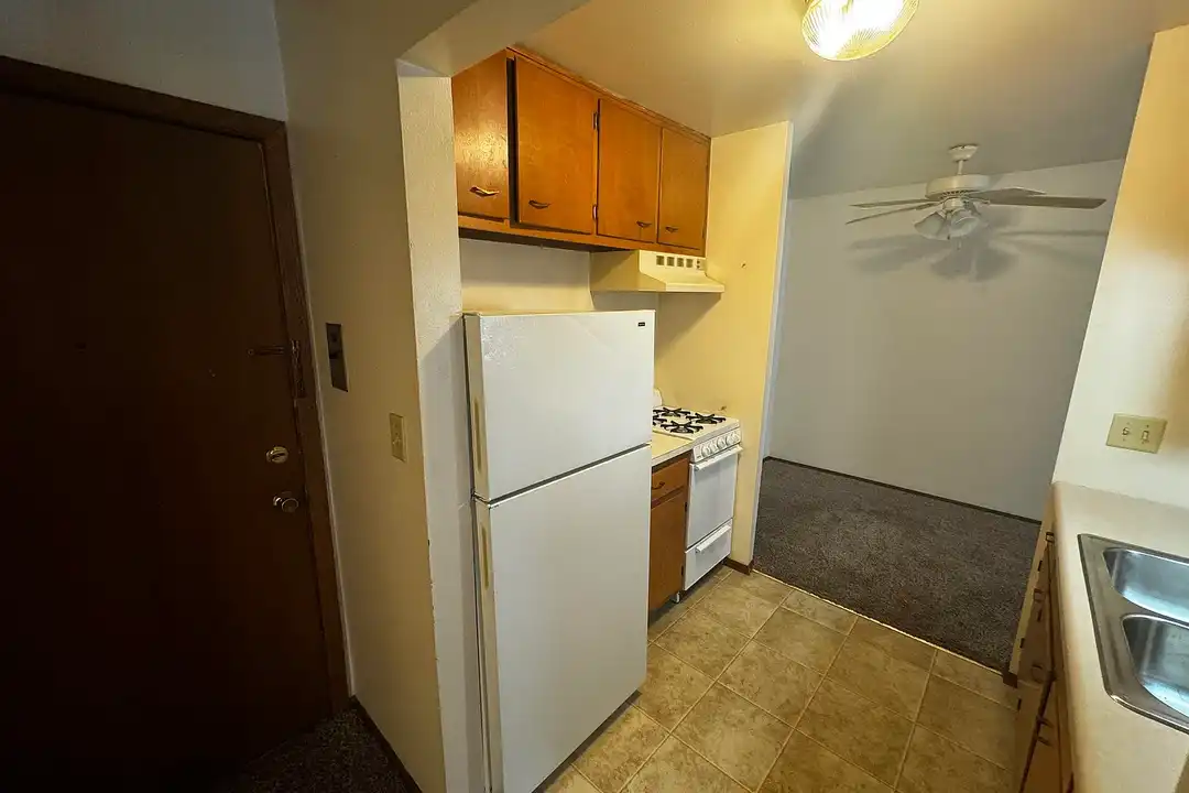 Candlelight Apartments – photo 1