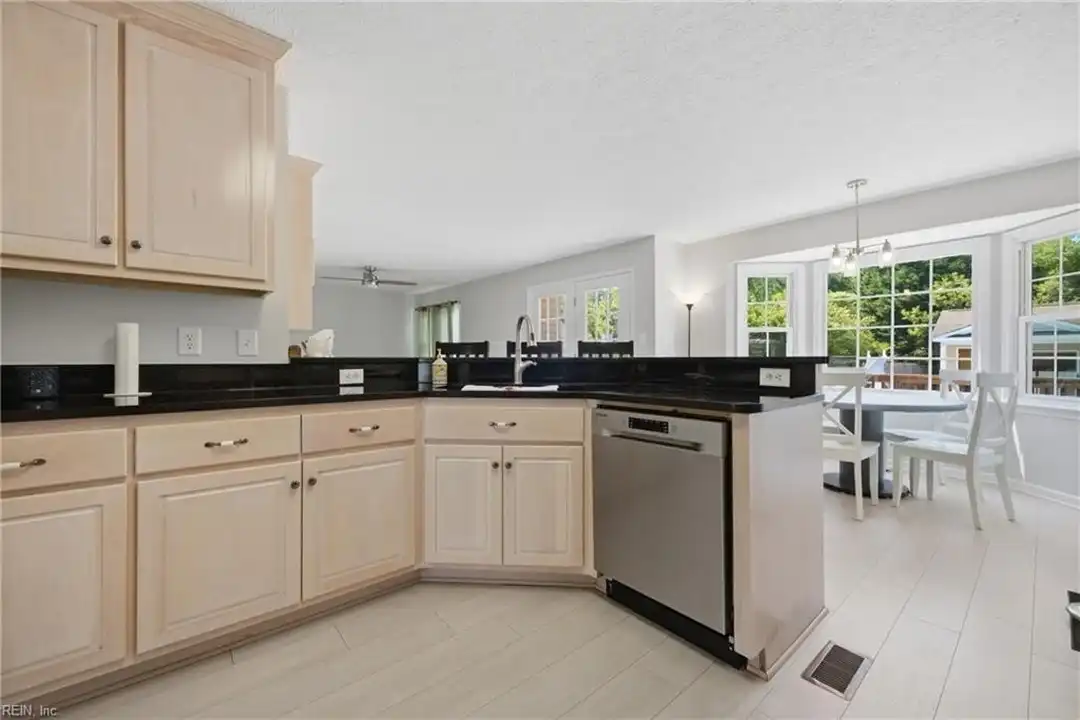 103 Jessica Dr - View 6
