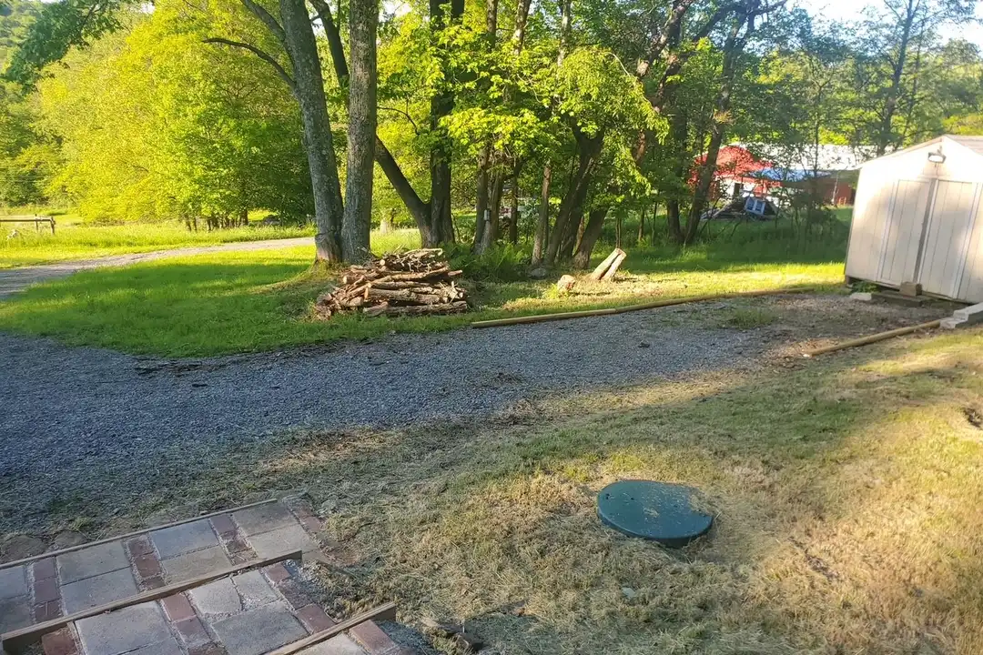 402 Grubb Rd - View 4