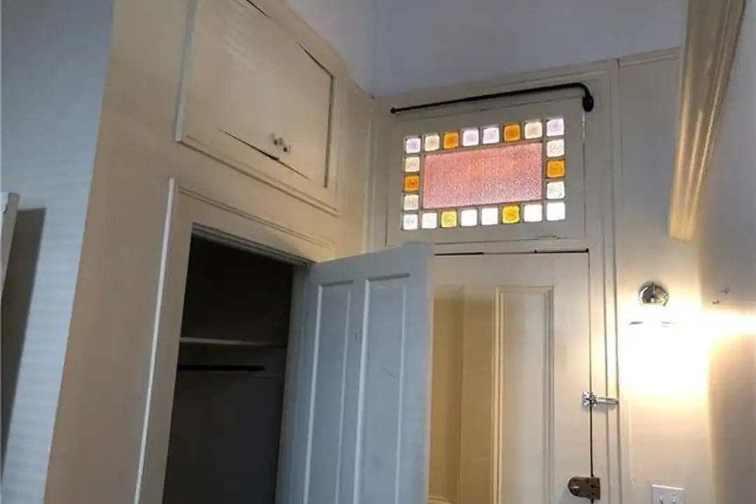 1332 Philip St unit A - More