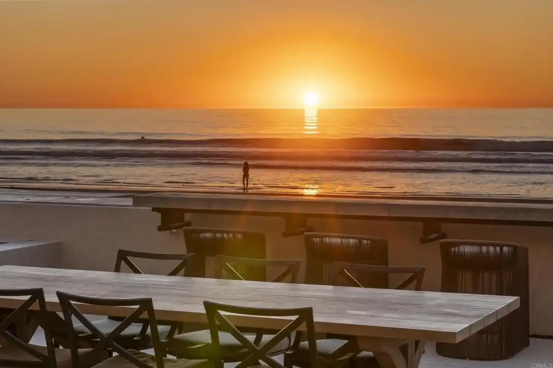 2016 Ocean Front - More