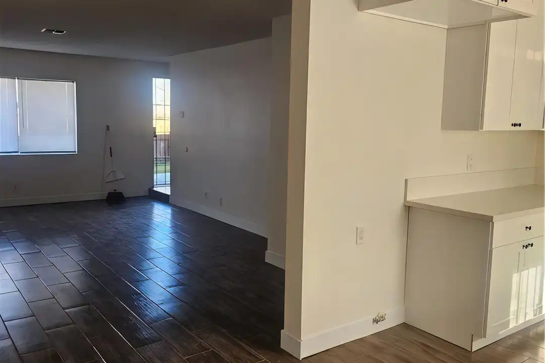 45419 10th St W unit B - View 3