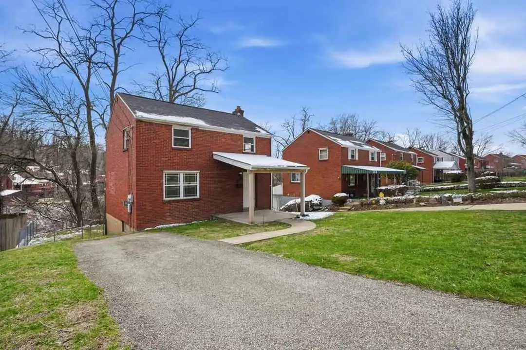 1219 Circle Dr – photo 1
