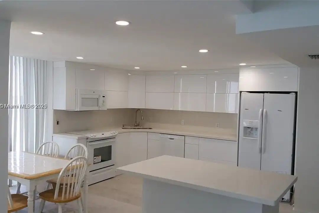 881 Ocean Dr #22F - More