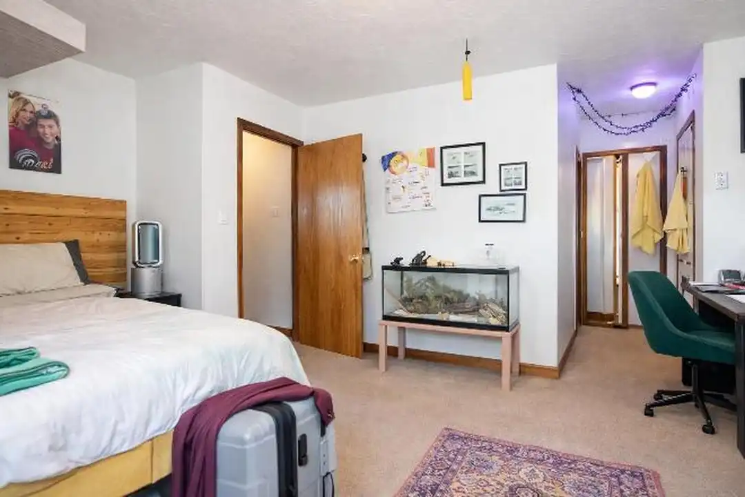 121 Centre St - View 6